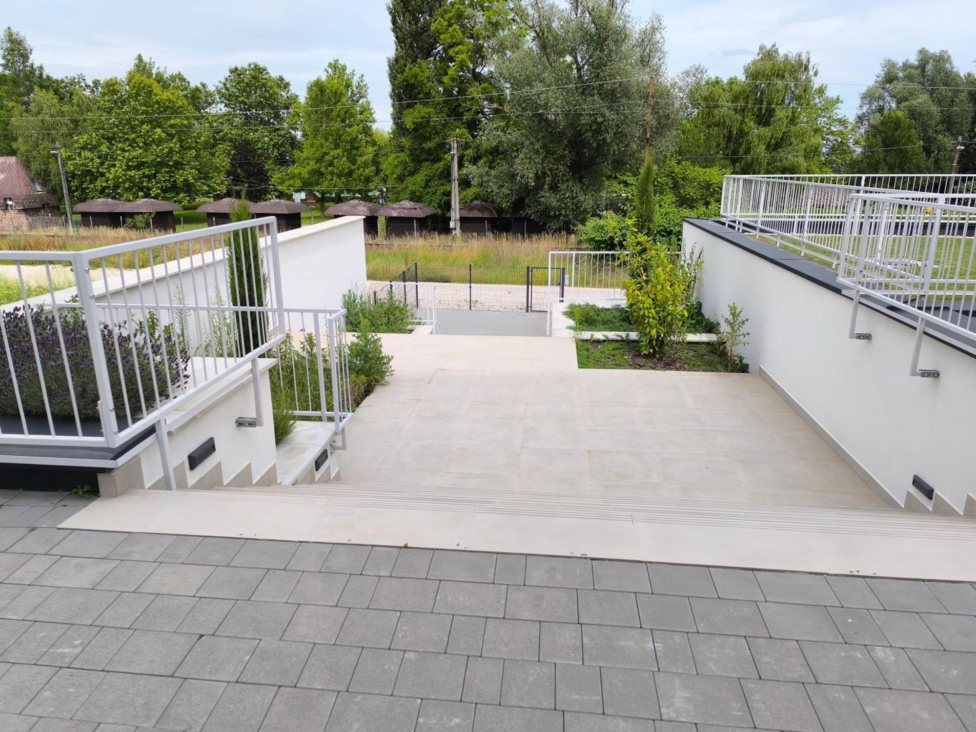 Helikon Terrace Susanne Apartment Keszthely Exterior photo